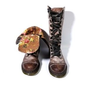 RARE Dr. Martens Massai Triumph Waxed Fold Down Boots